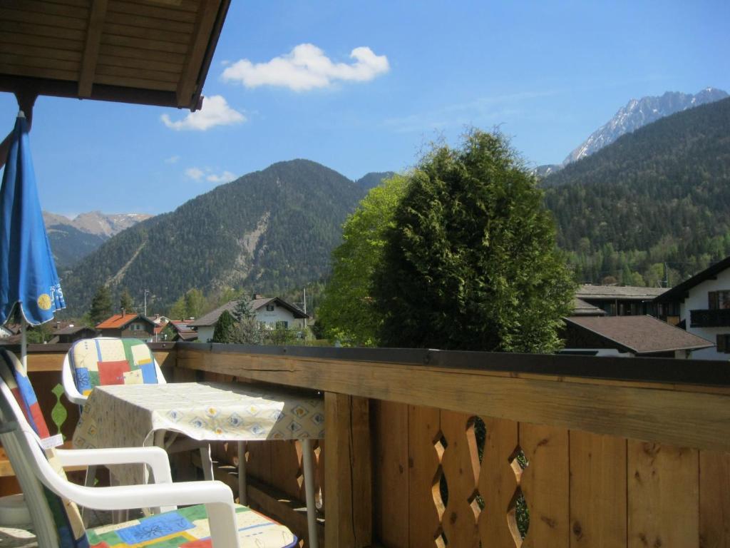 Ferienapartmenthaus Hubertushof Mittenwald Room photo
